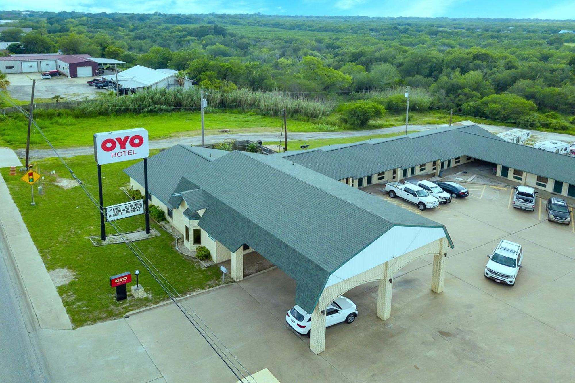 Three Rivers Executive Inn & Suites By Oyo Экстерьер фото