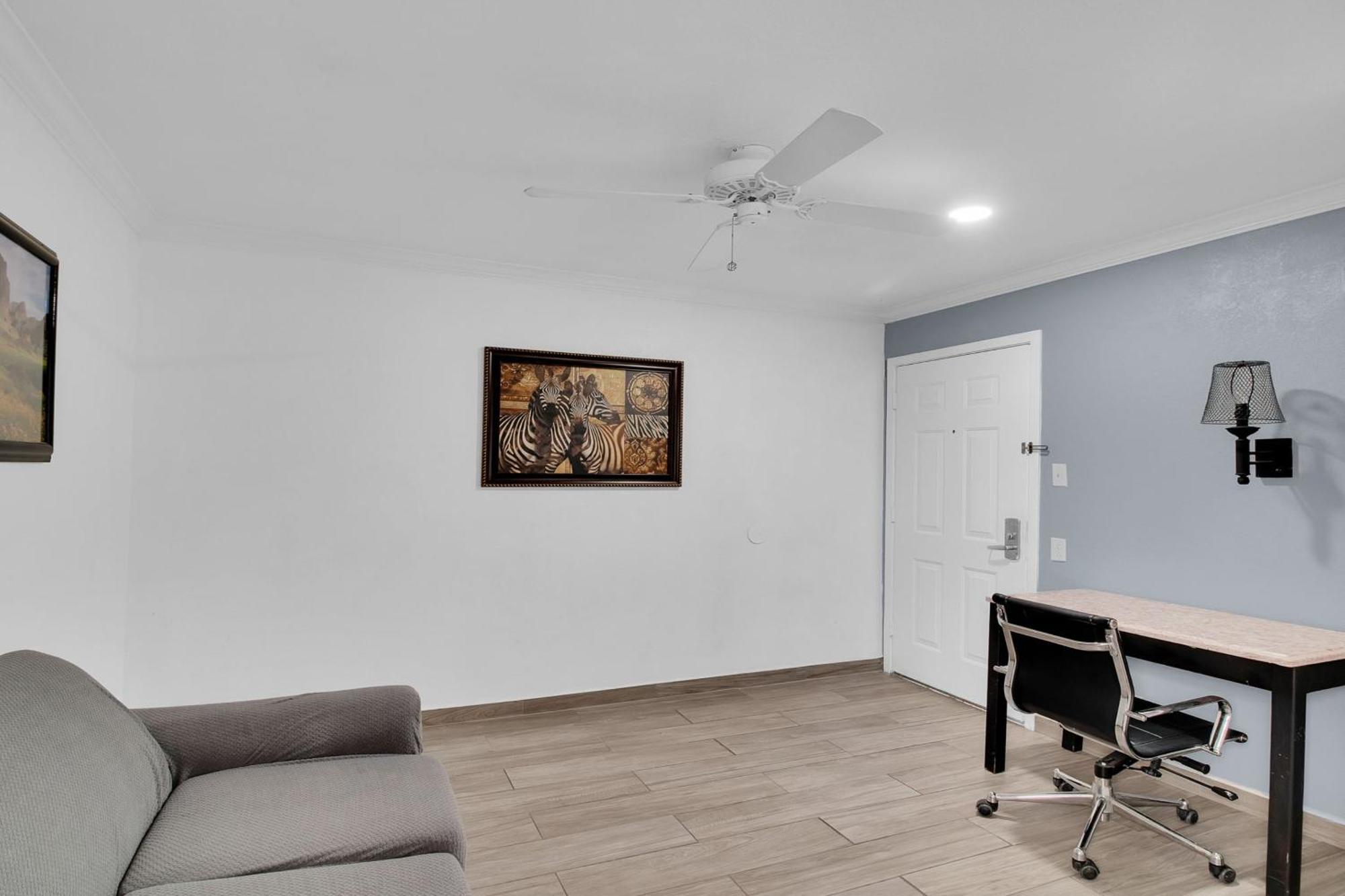 Three Rivers Executive Inn & Suites By Oyo Экстерьер фото