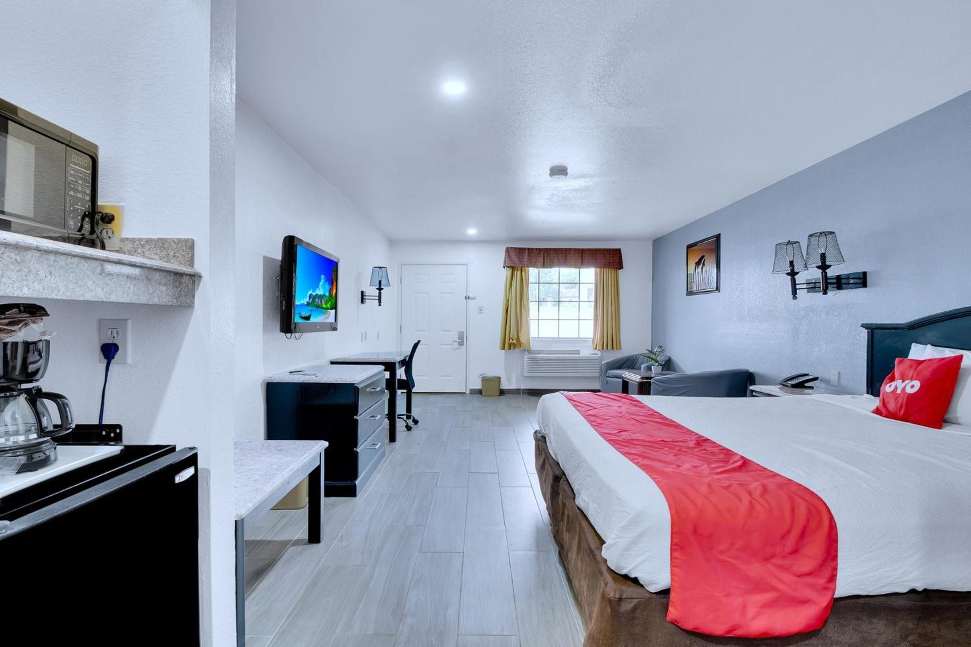 Three Rivers Executive Inn & Suites By Oyo Экстерьер фото