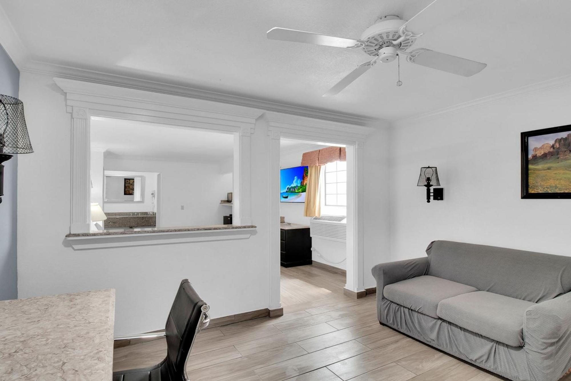 Three Rivers Executive Inn & Suites By Oyo Экстерьер фото