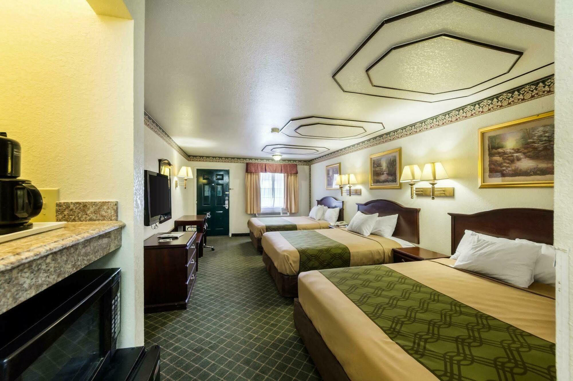 Three Rivers Executive Inn & Suites By Oyo Экстерьер фото